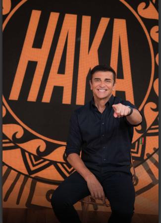 Stefano Buttafuoco scommette sui giovani: il suo Haka è già virale